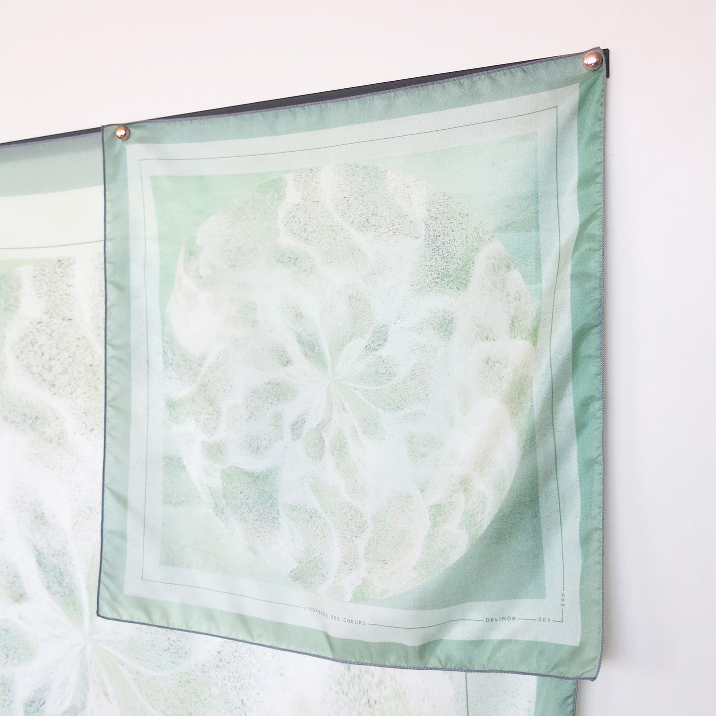 Delinor carre soie Odyssea vert sauge 16x16 luxury mint green silk scarf art display view