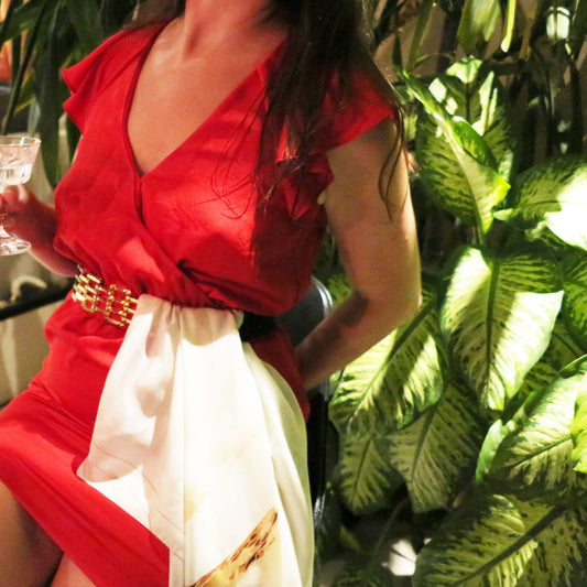 Delinor carre soie Rosa Pax blanc ocre 35in 90cm luxury custom ocre white silk scarf wear as belt