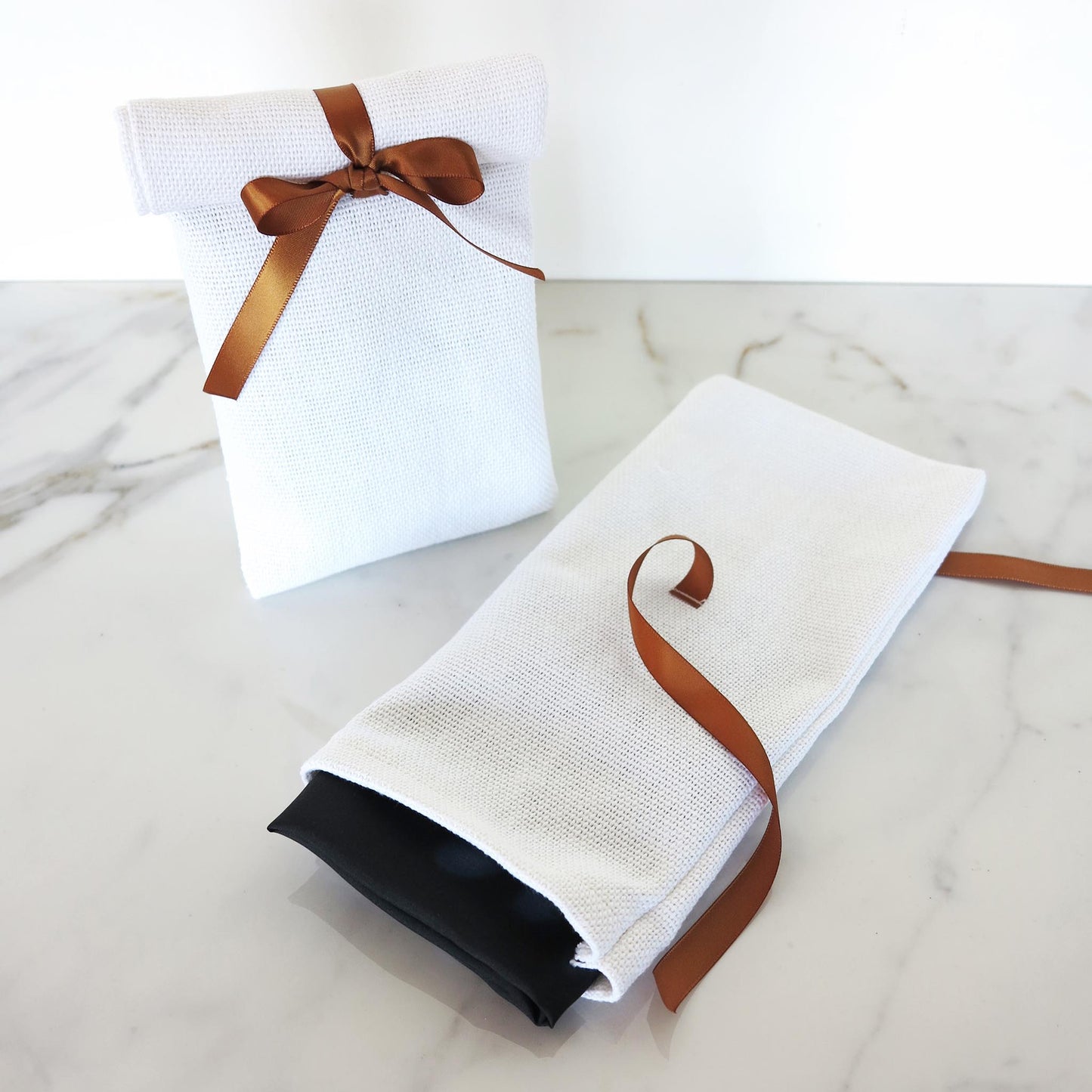 Delinor foulard soie Aera Noctis Petit 16in 40cm luxury silk scarf emballage gift wrap cotton coton