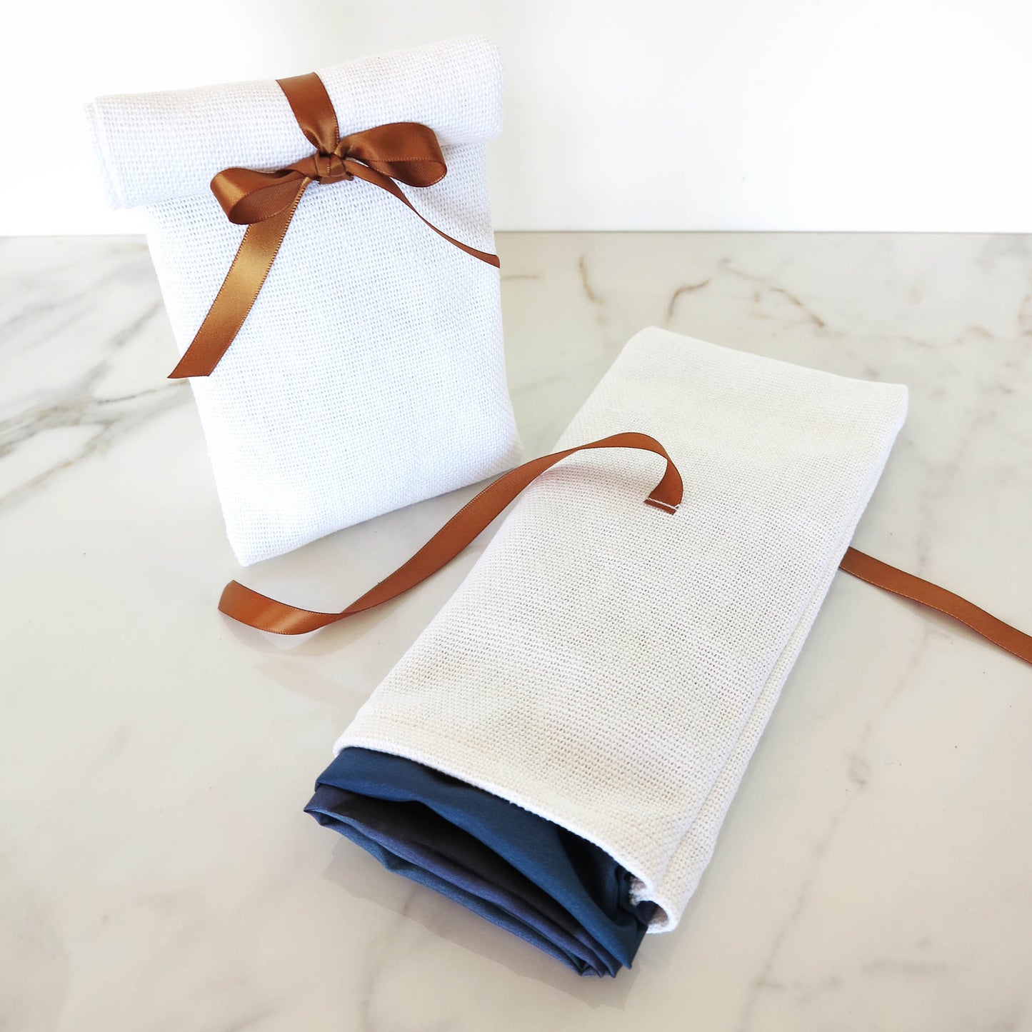 Delinor foulard soie Aera Noctis 16x72in 40x182cm luxury silk scarf emballage gift wrap cotton coton Designed Montreal