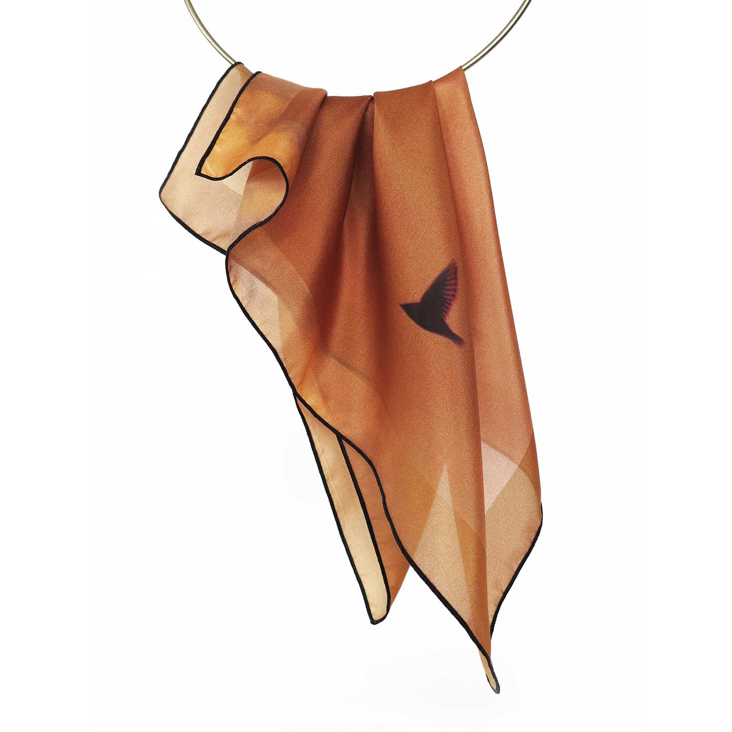 Delinor foulard soie Aera Sienna Petit 16in 40cm luxury silk scarf bordure brodee finition whiskey Designed Montreal