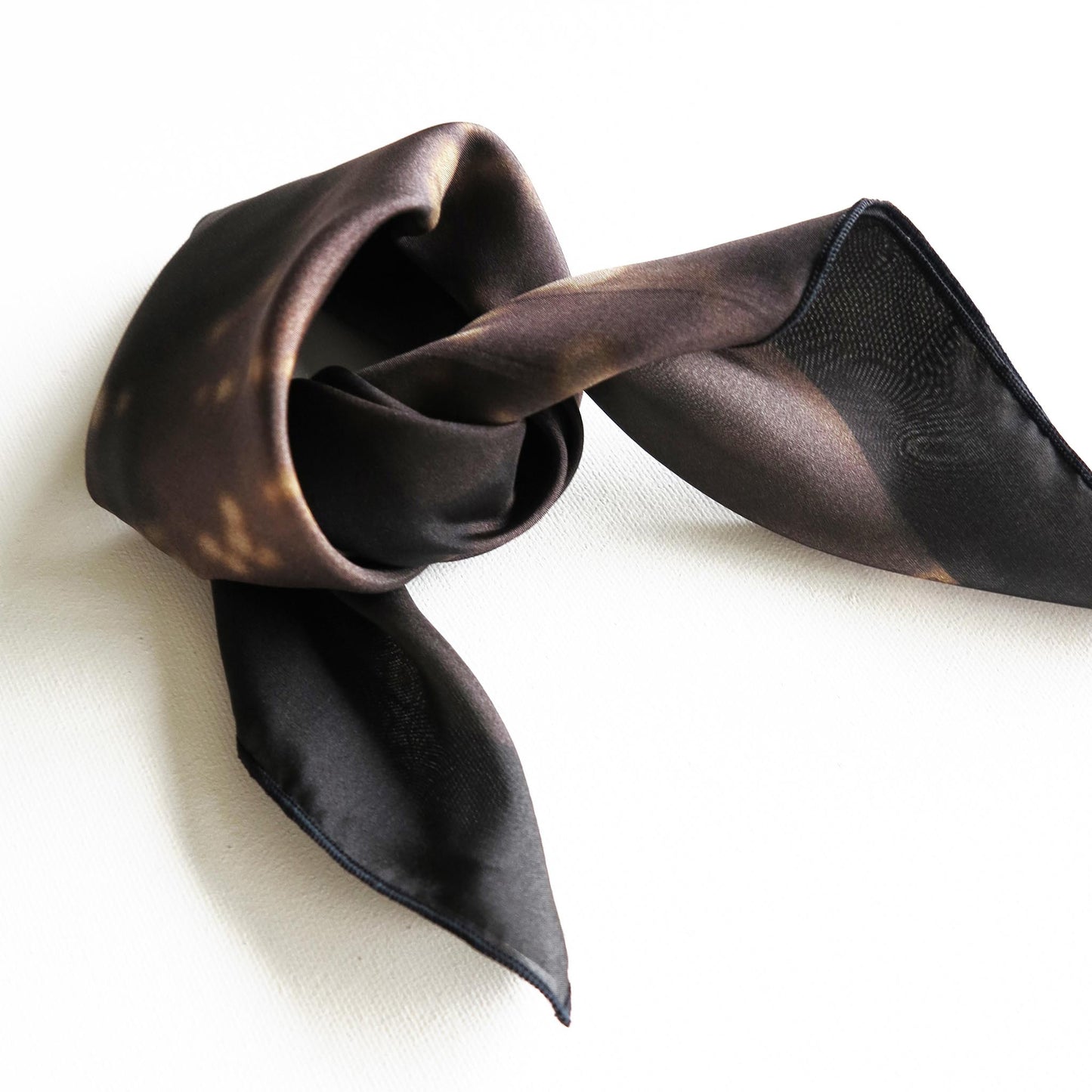 Delinor foulard soie Terranova Petit 16in 40cm silk scarf knot nœud fall automne chocolate Designed Montreal