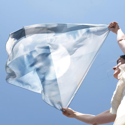 Delinor carre soie Fidem bleu 35in 90cm luxury blue silk scarf wind full visual skies sky ciel