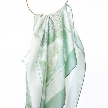 Delinor carre soie Odyssea  vert sauge 35in 90cm  luxury mint green silk scarf texture fabric