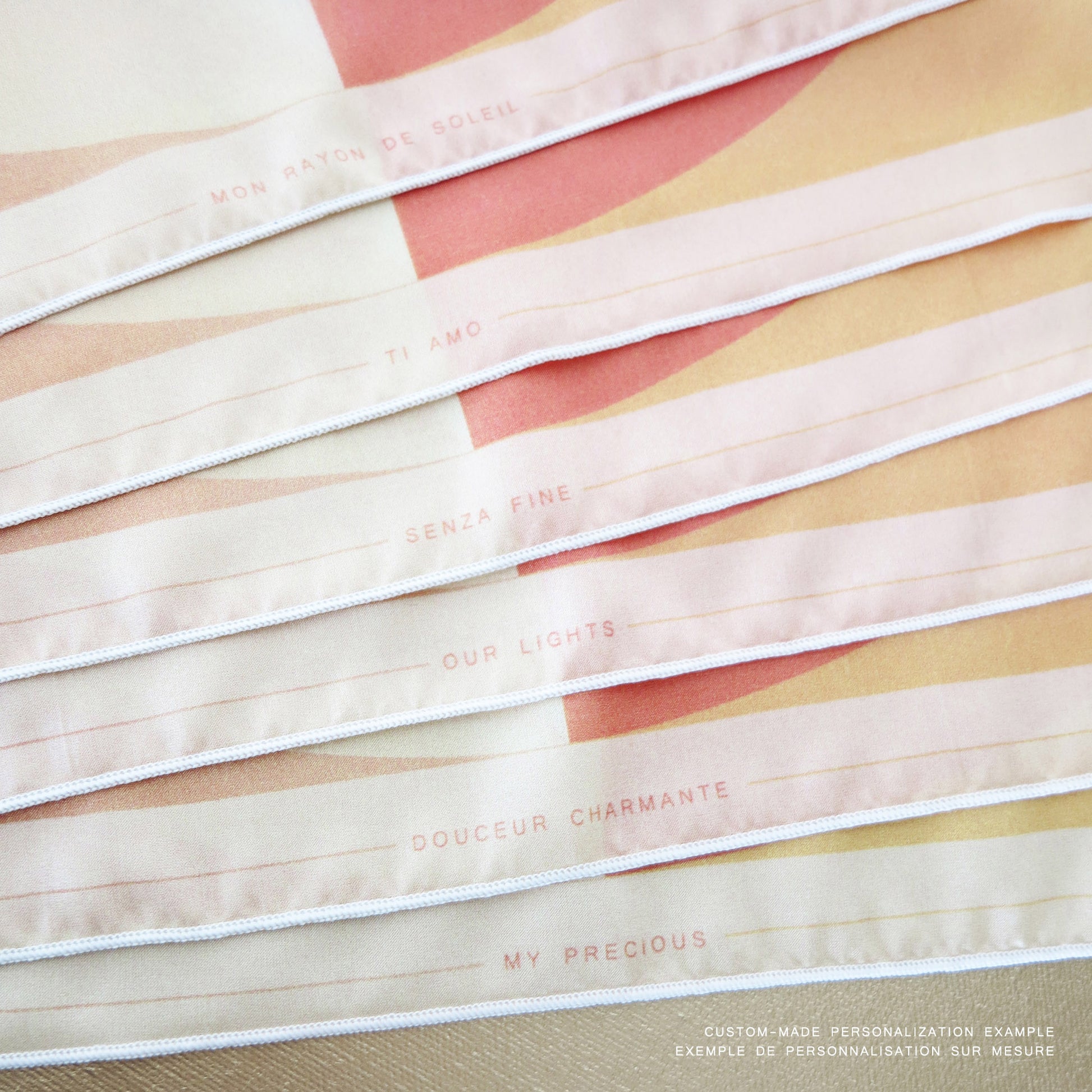 Delinor carre soie Solis jaune creme personnalise 16x16 luxury yellow orange custom silk scarf 