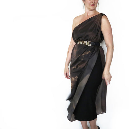 Delinor foulard soie Terranova 50in 127cm luxury silk scarf how to wear it dress robe gala mocha Designed Montreal 